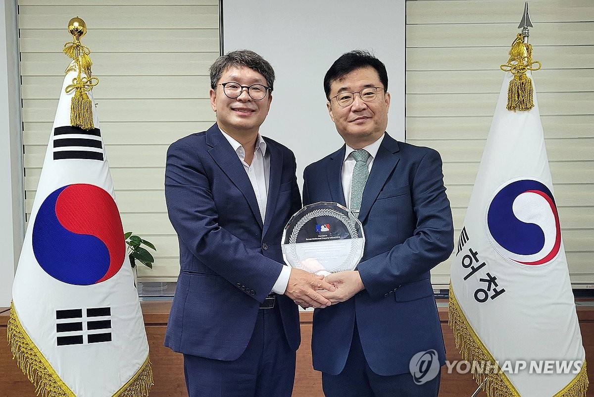 曼晚：曼城冬窗可能会有动作 这是瓜帅重建球队的开始